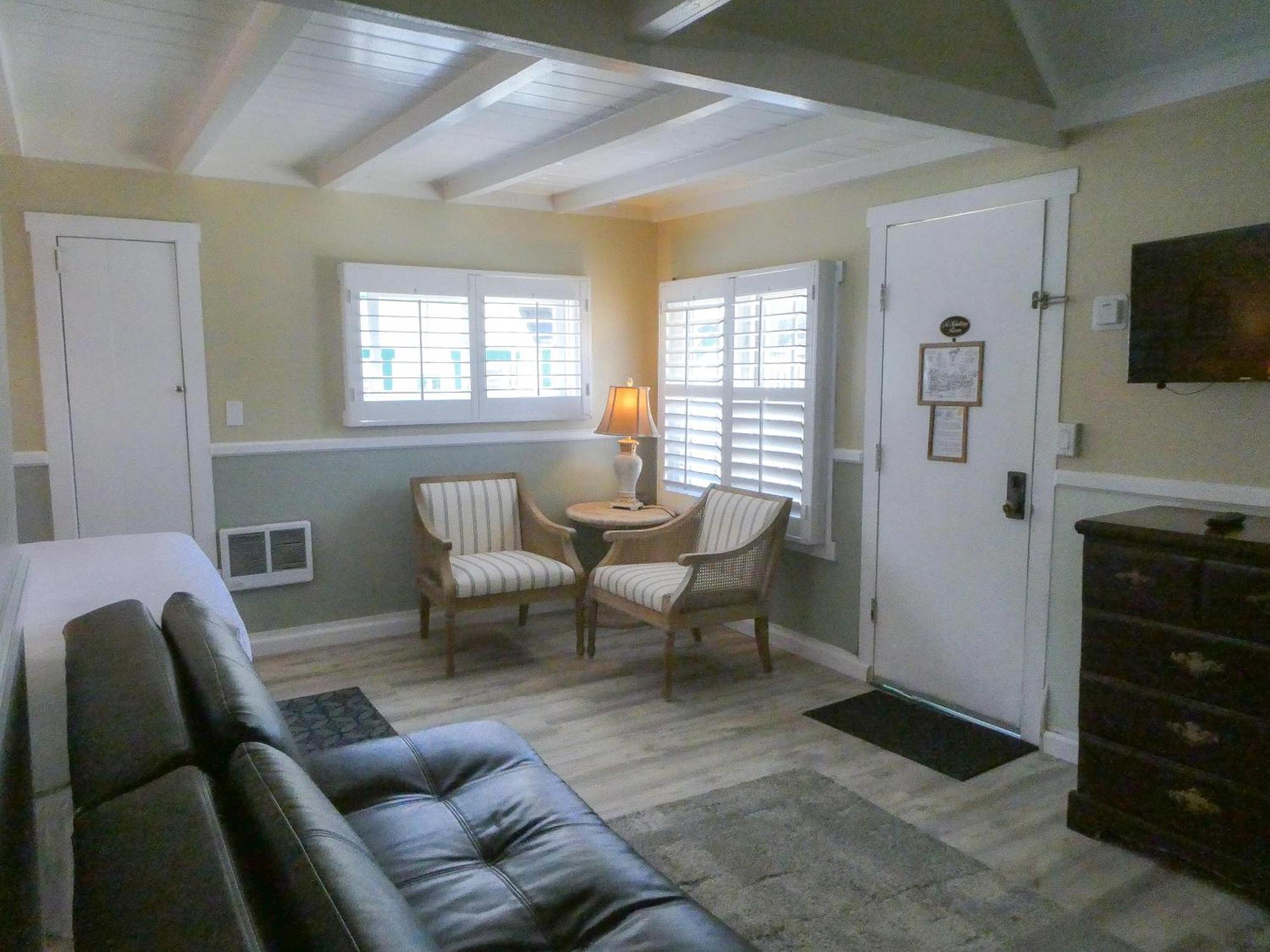 Carmel Green Lantern Inn Habitación foto